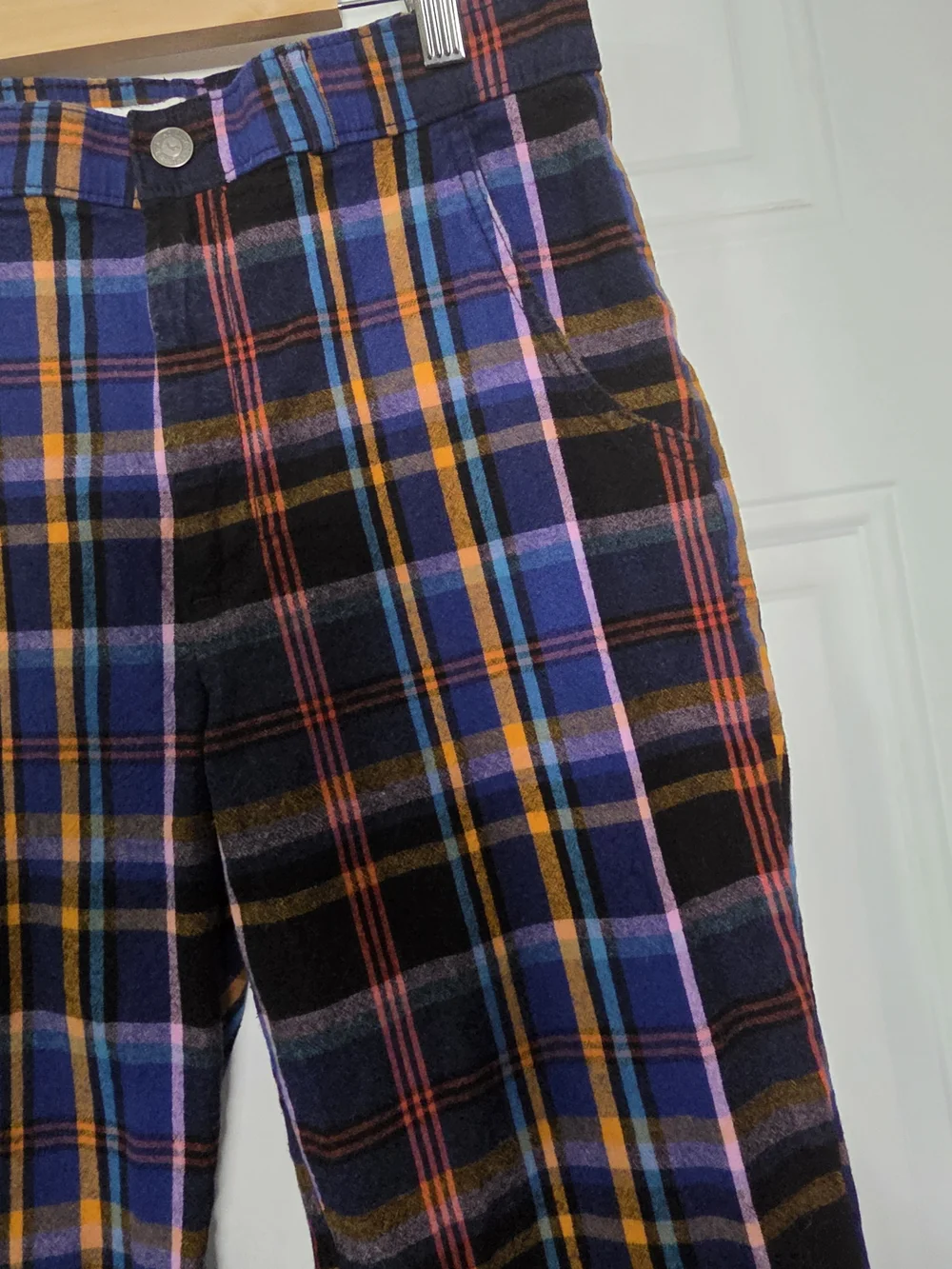 Hollister Cropped Pants - Picture 5 of 6
